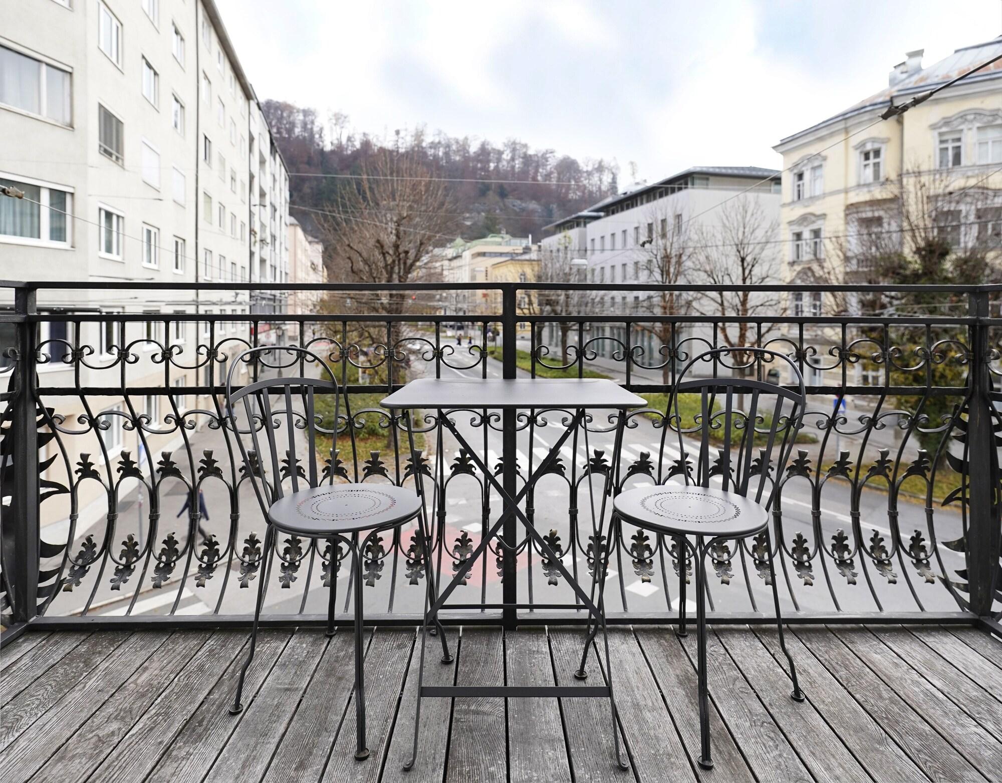 Numa L Mozart Aparthotel Salzburgo Exterior foto